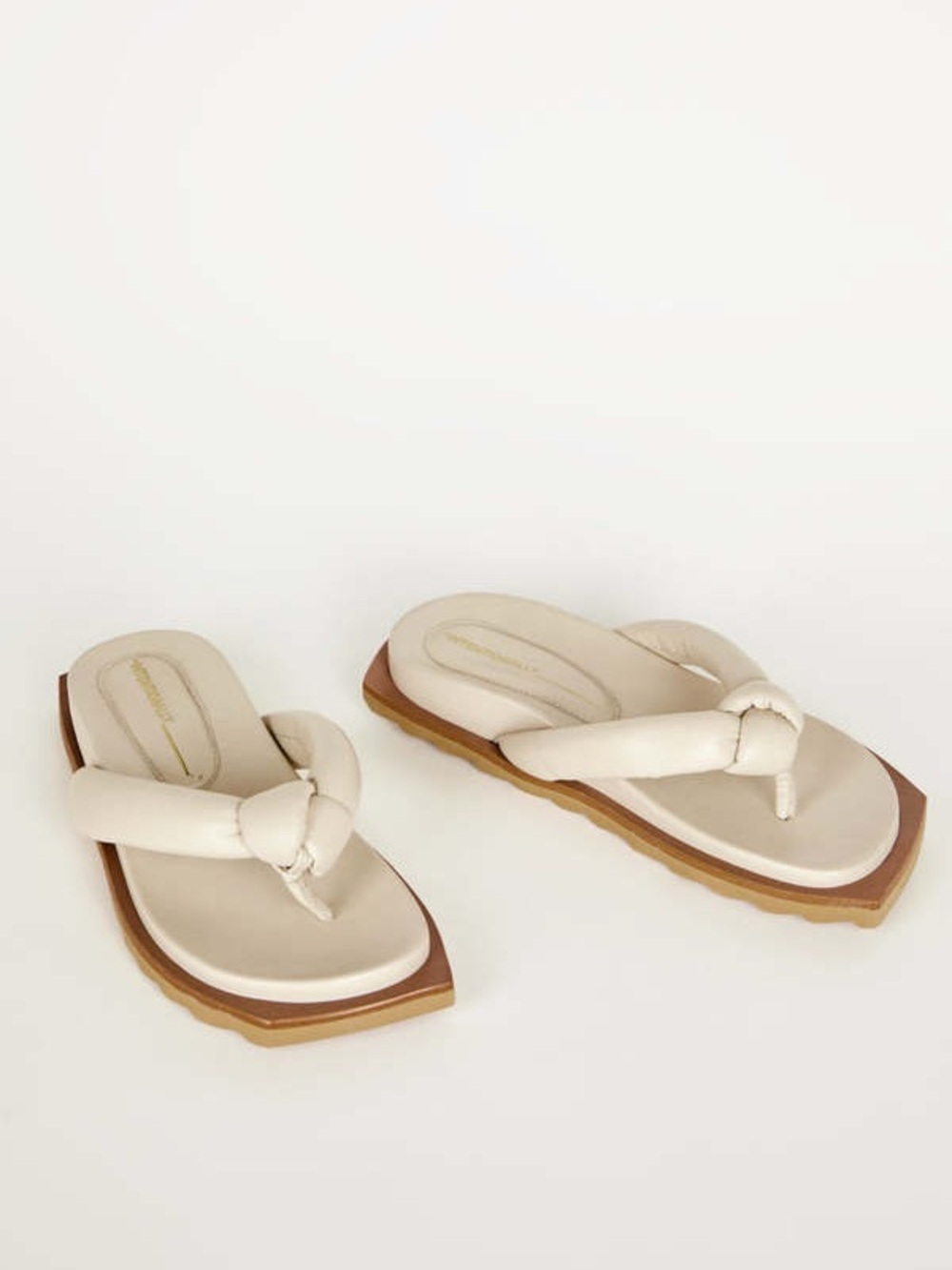 Intentionally Blank "Goody" Leather sandals in cream size 8